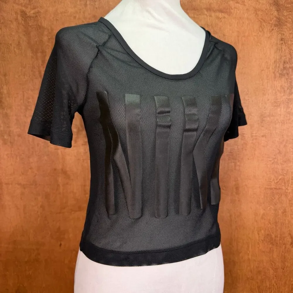 Nike Dri-fit XS black mesh crop top short sleeve athleisure streetwear